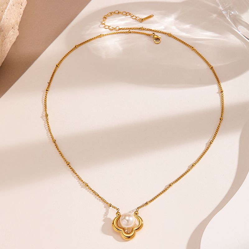 Naszyjnik z zawieszką w stylu  – Crystal Choker Necklace recenzja i cena